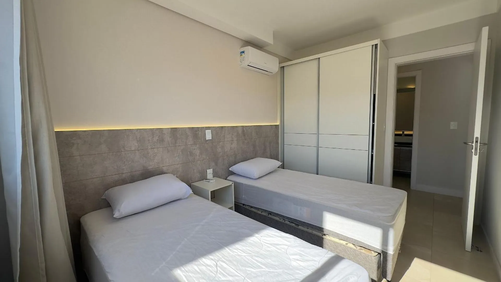 006B - Apto Novo 2 Quartos Em Condominio De Luxo Em Bombas Bombinhas