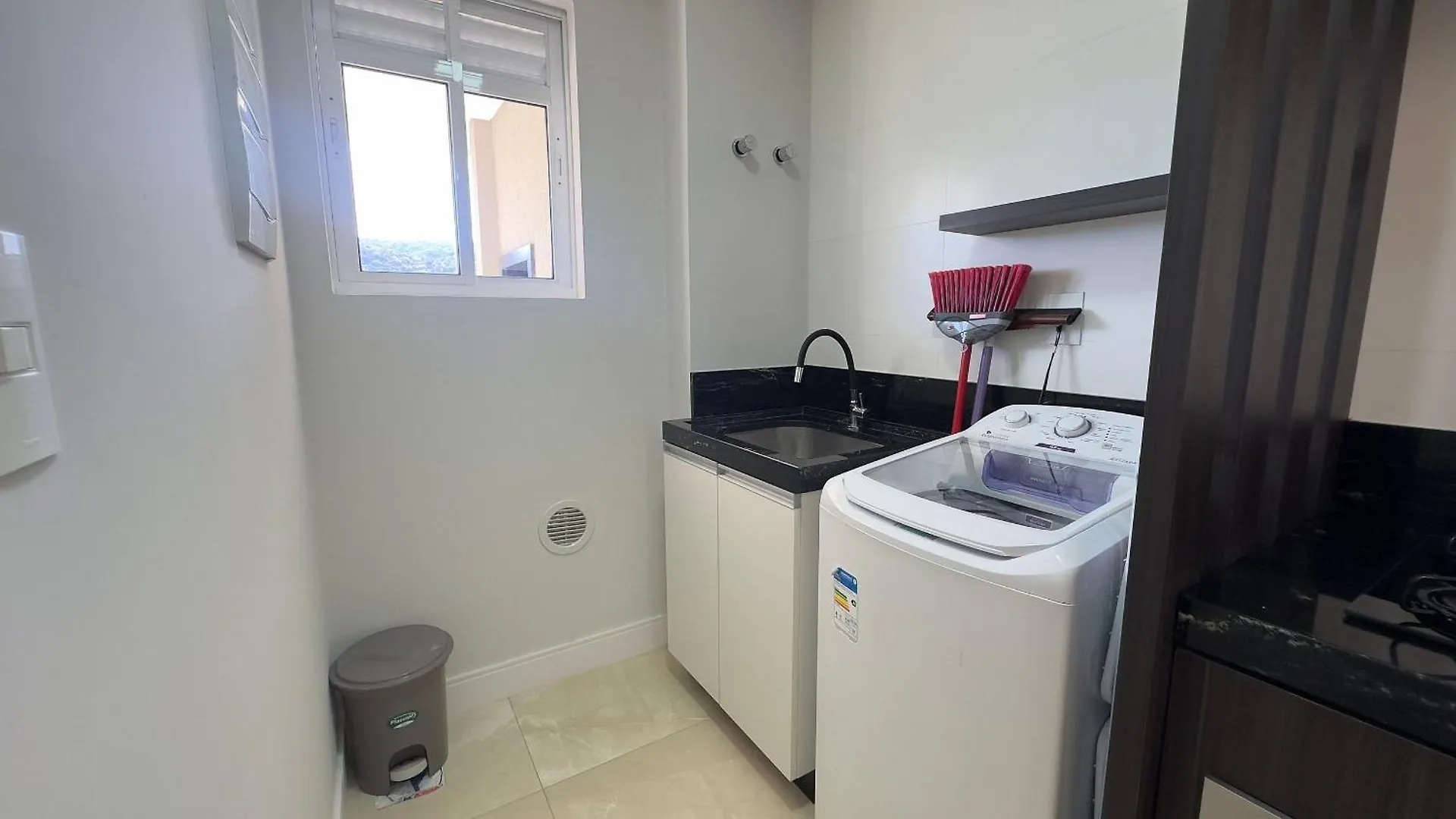006B - Apto Novo 2 Quartos Em Condominio De Luxo Em Bombas Bombinhas Brasilien